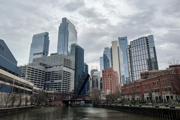 chicago skyline form architecture tour